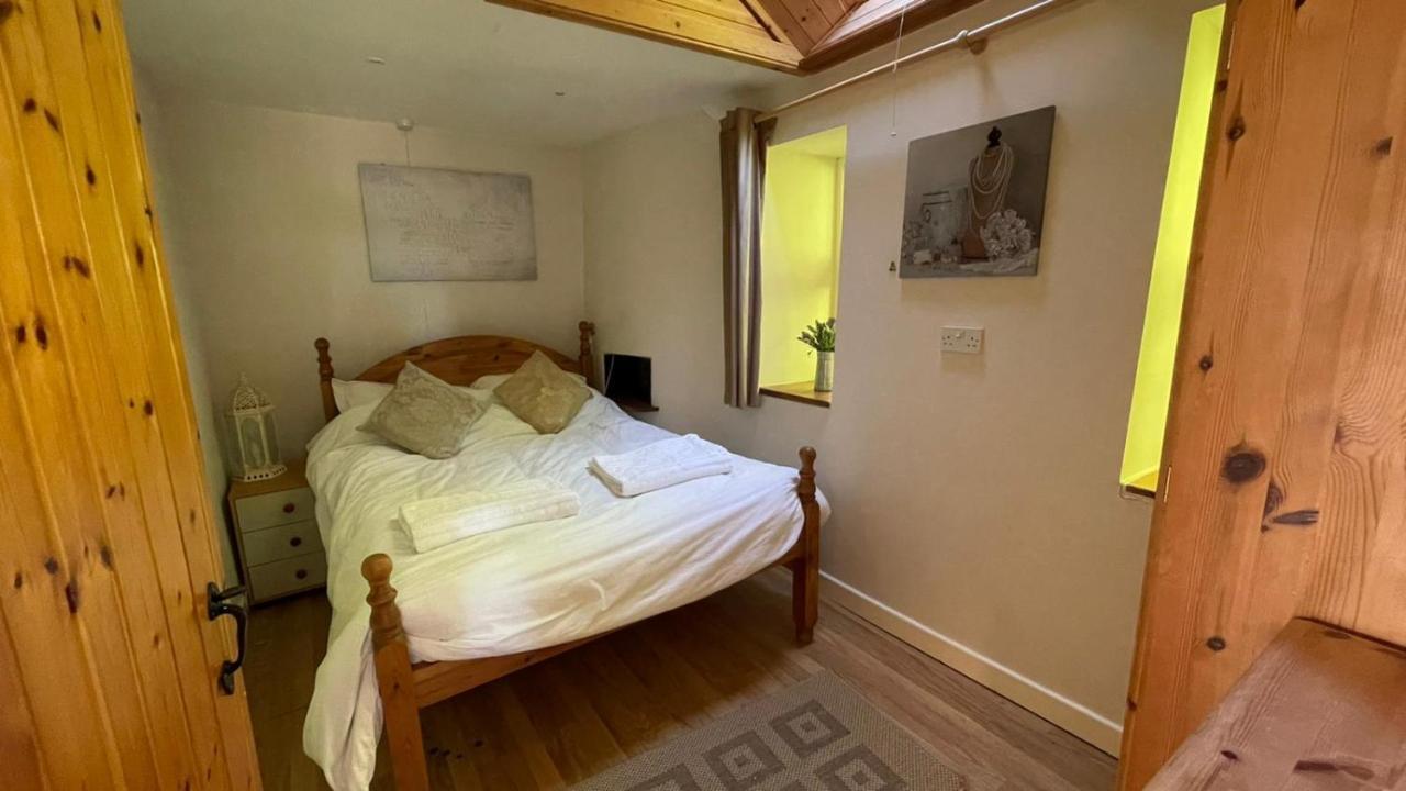 Crug Yr Eryr Isaf Villa Llandysul Exteriör bild