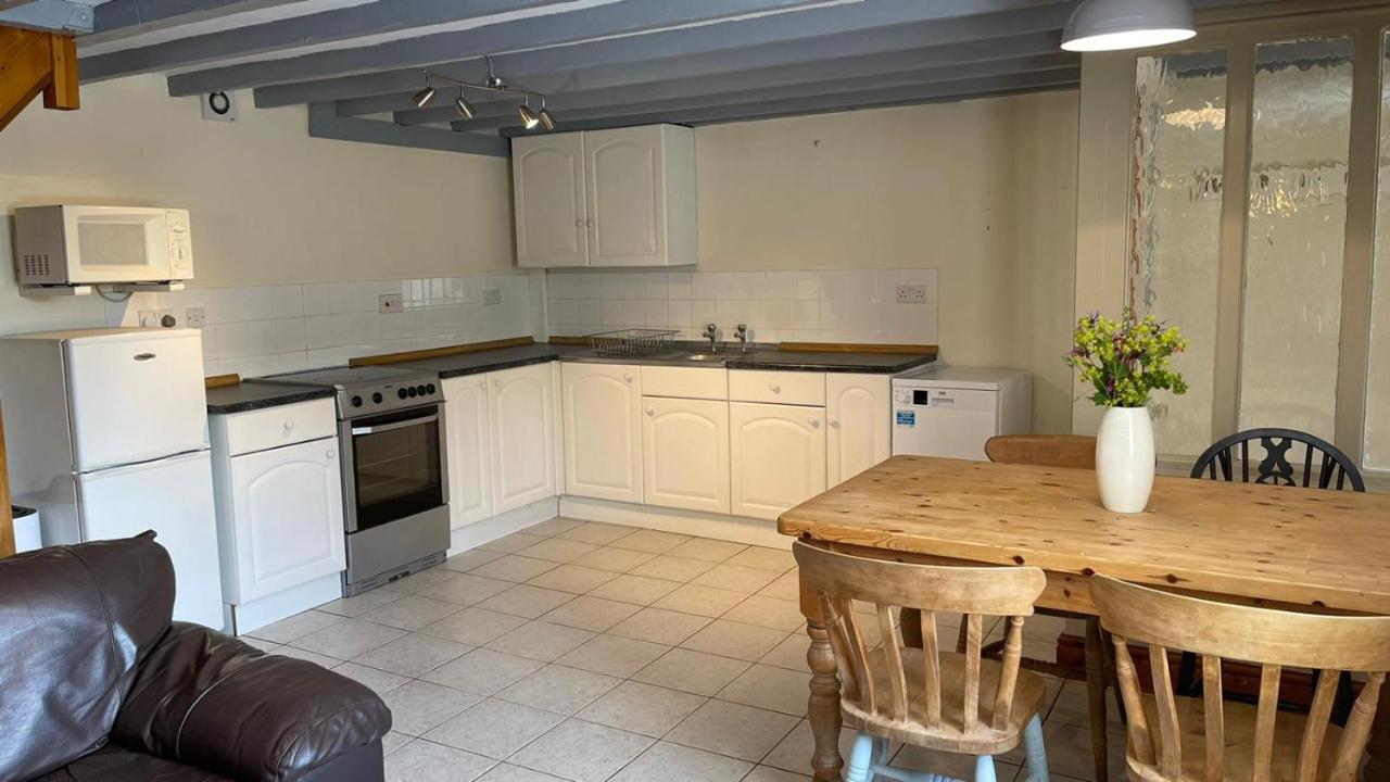 Crug Yr Eryr Isaf Villa Llandysul Exteriör bild